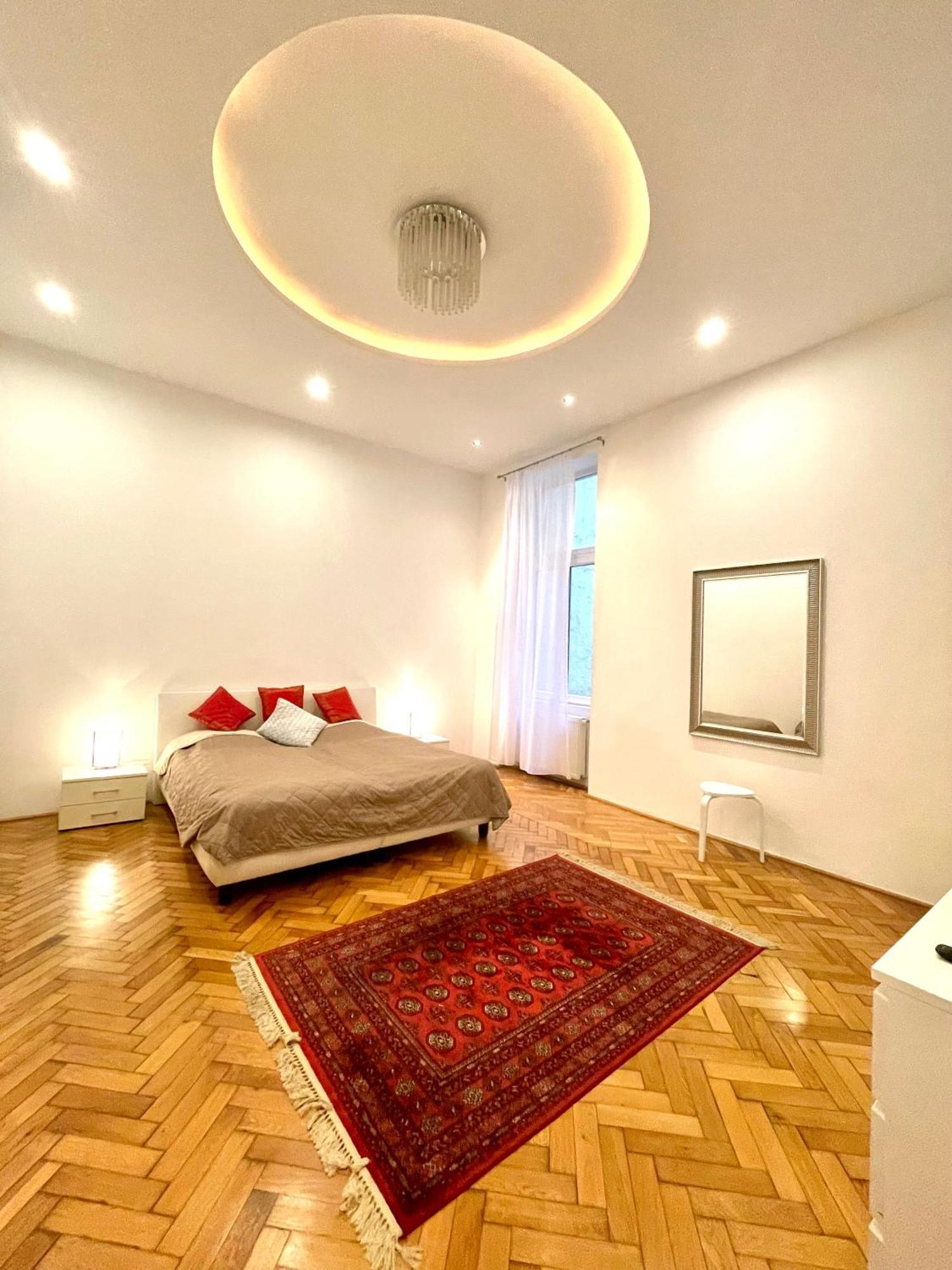 בודפשט Amazing Swedish 3 Rooms Apartment In The City Center מראה חיצוני תמונה