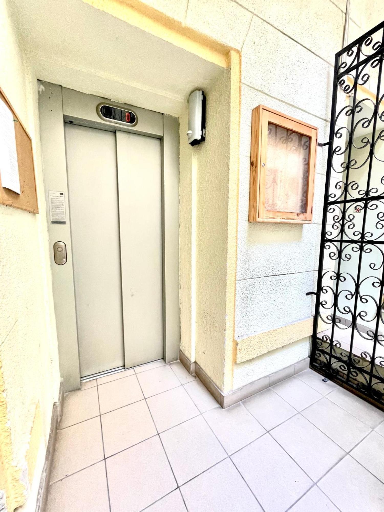 בודפשט Amazing Swedish 3 Rooms Apartment In The City Center מראה חיצוני תמונה